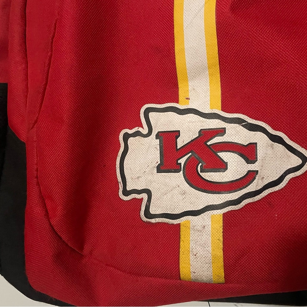 FOCO Red Chiefs Backpack - Picture 2 of 9